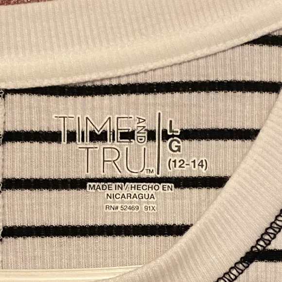 Time and True Ribbed Long Sleeve Shirt White w/Black Stripes Great Condition - Picture 2 of 5
